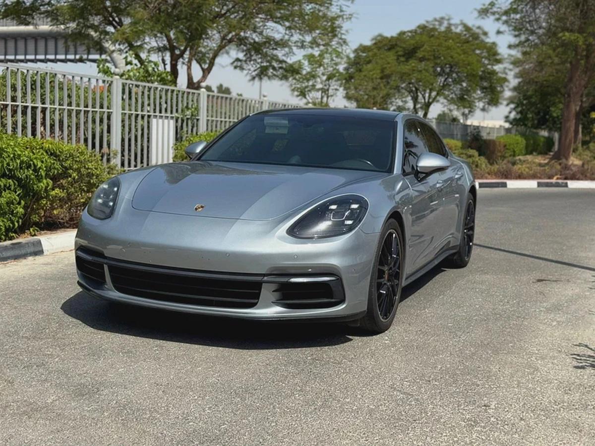 Porsche Panamera-0-0