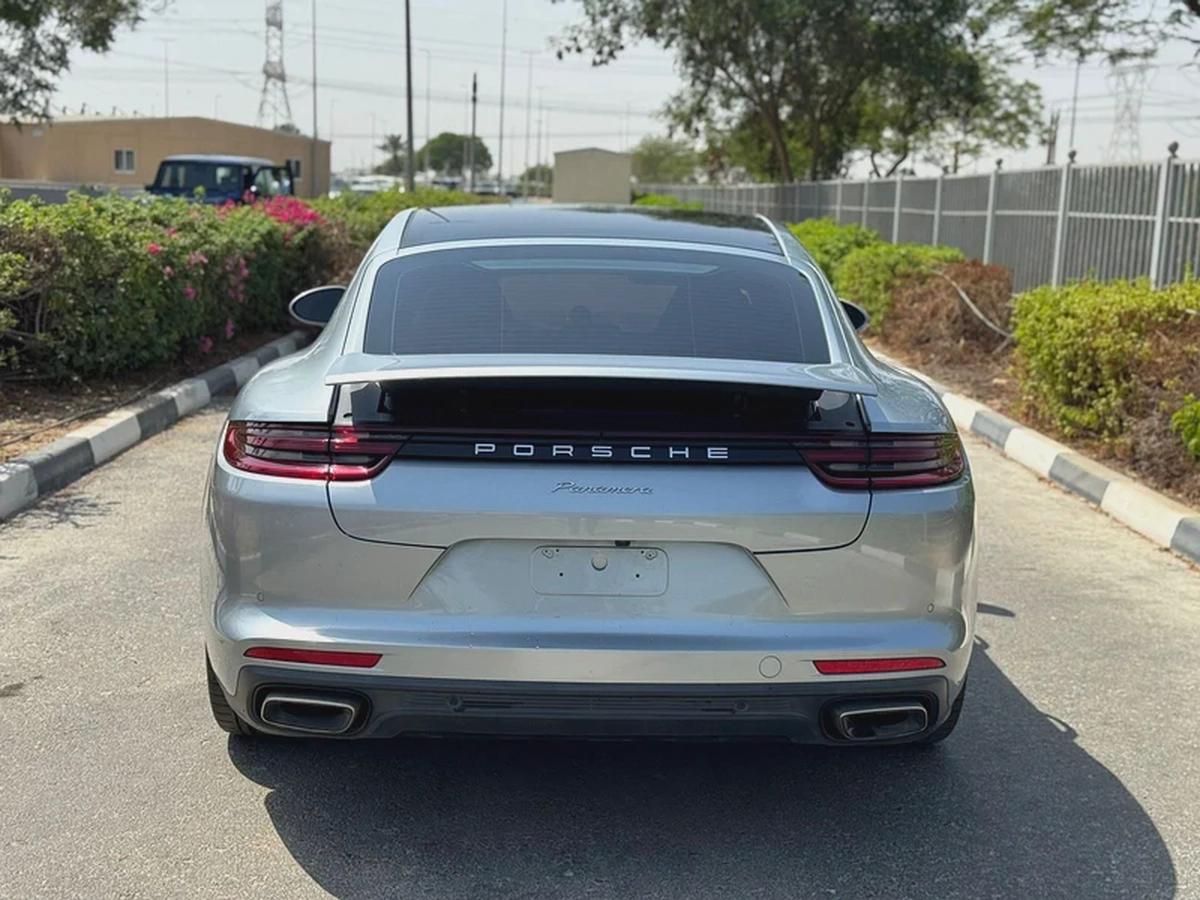 Porsche Panamera-3-3
