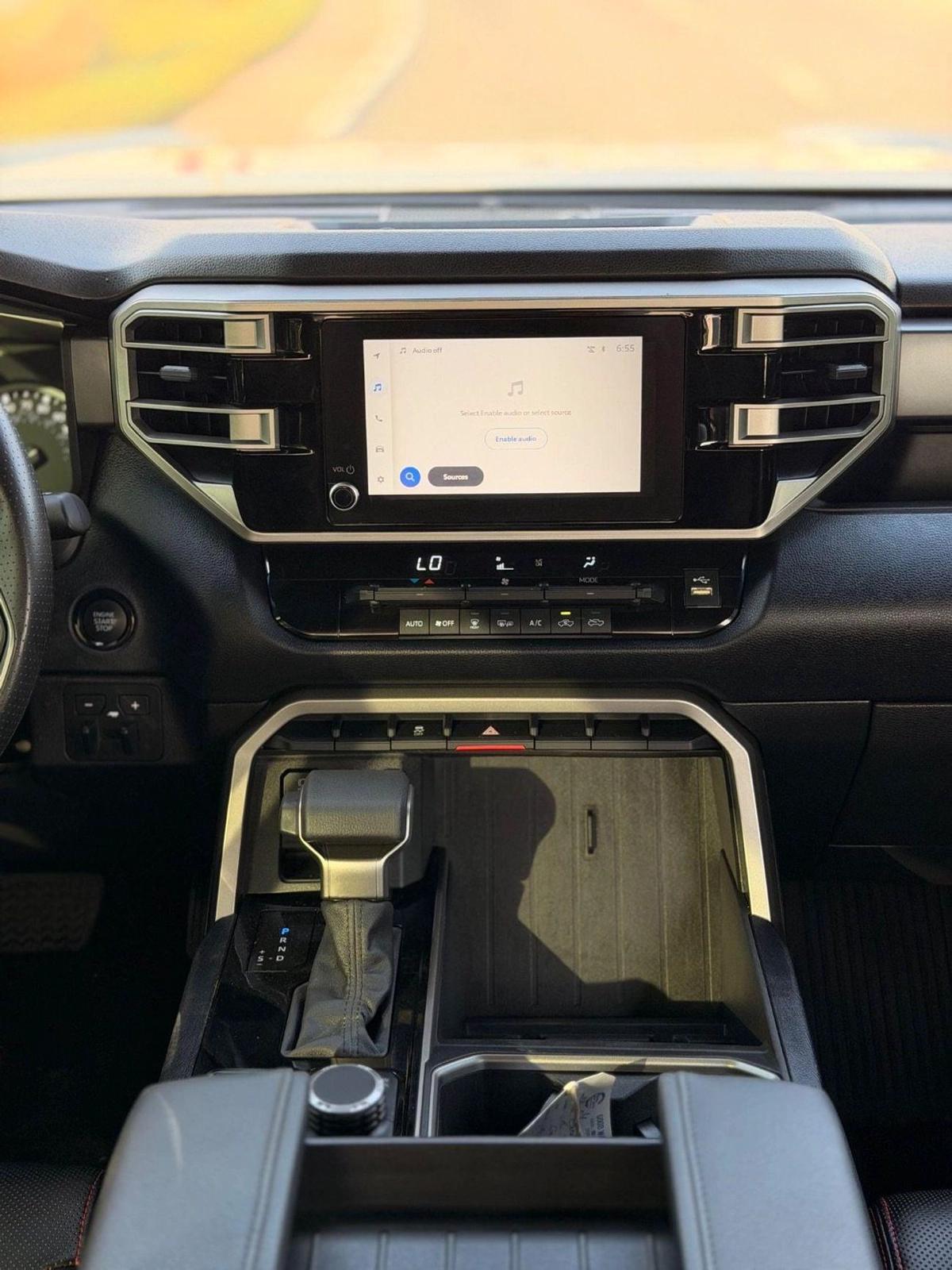 Toyota Tundra Toyota Tundra 2025 model low mileage-7-7