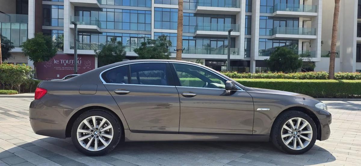 2013-BMW 530i-Excellent Condition-4-4