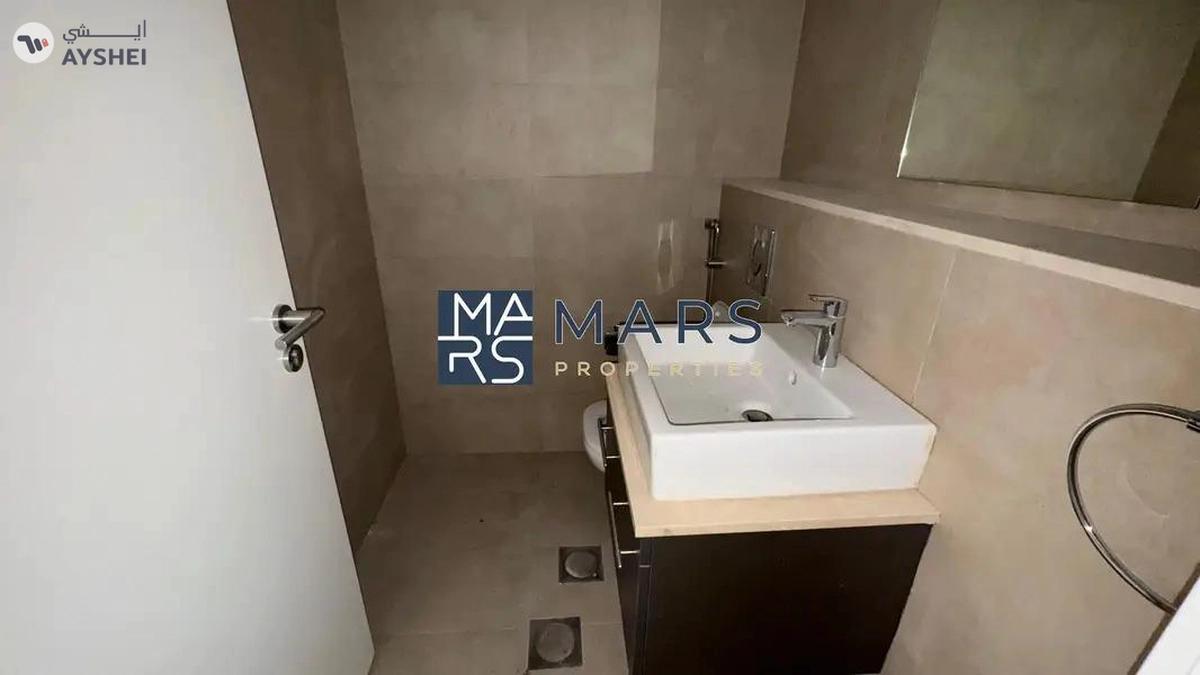 SPACIOUS 4BHK END UNIT VILLA FOR RENT IN NASMA-6-6