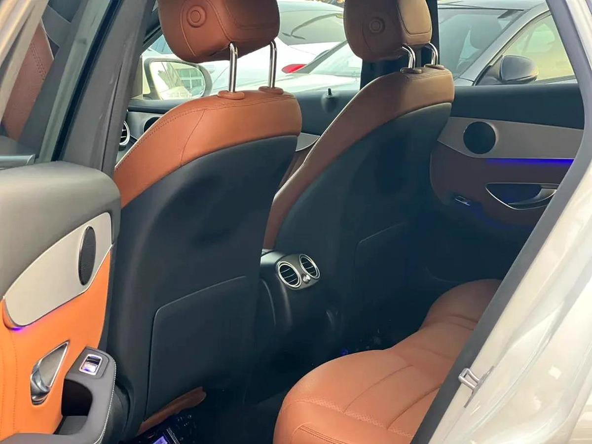 Mercedes benz Glc300 Model 2021-2-2