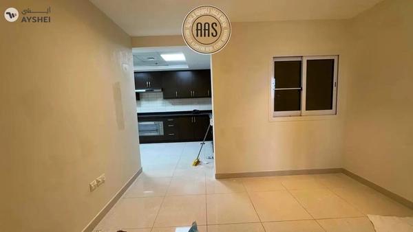 spacious 3bhk in sheikh zayad road rent only 242k