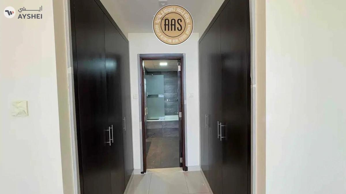 spacious 3bhk in sheikh zayad road rent only 242k-6-6