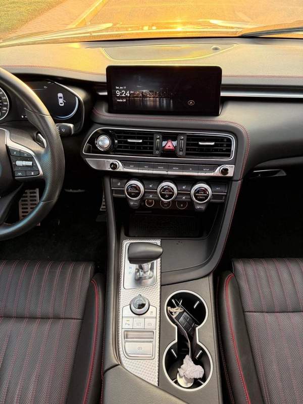 Genesis G70 Platinum 2.0L AWD