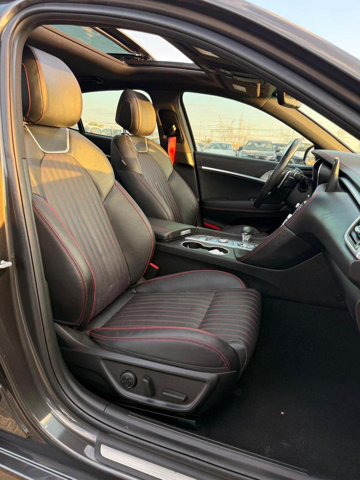 Genesis G70 Platinum 2.0L AWD-14-14