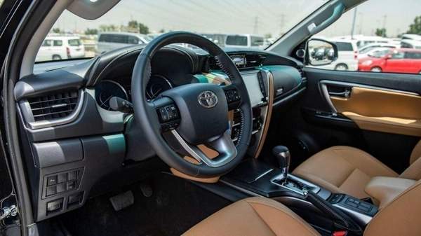 Toyota Fortuner TOYOTA FORTUNER VX SR5 V6 CYLINDER, 4.0P, BLACK COLOR TAN INTERIOR, 4WD