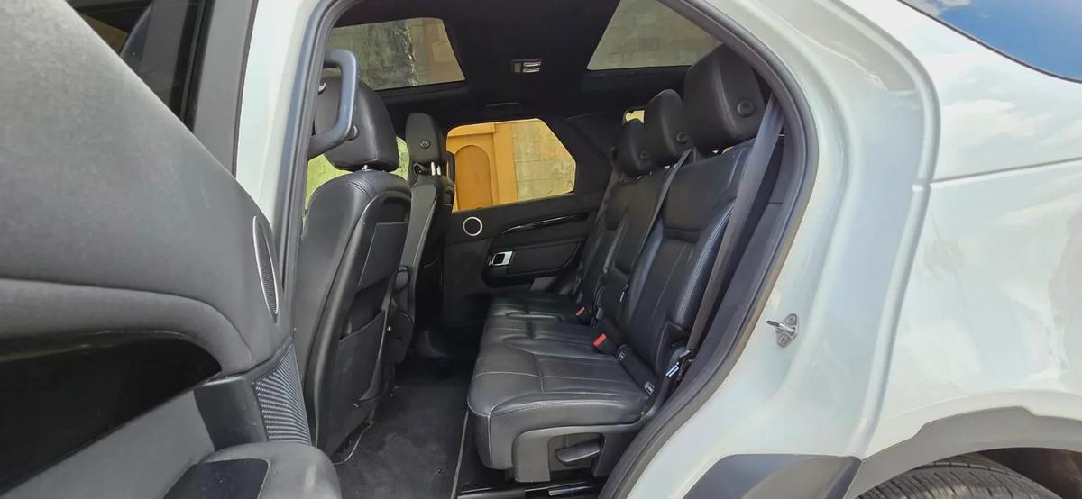 2019 Land Rover Discovery SE-Excellent condition-Bank Finance Available-9-9