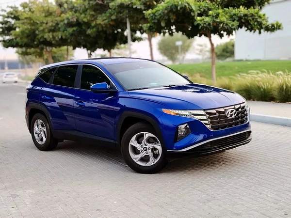 Hyundai Tucson 2023 US specs Clean Title With Original Paint Mid Option With Very Low KM