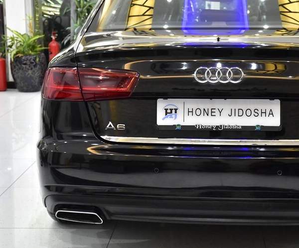 Audi A6 35FSi Quattro ( 2016 Model ) in Black Color GCC Specs