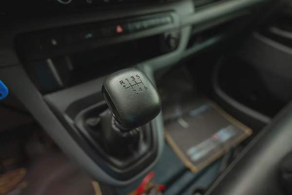 Peugeot Expert | Delivery Van | Manual Diesel | GCC Specs | Ref#P24053