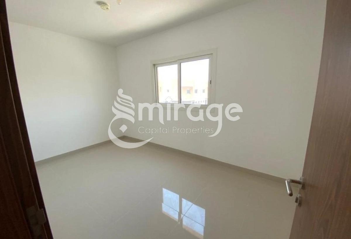 Vacant 3BR TH | Ready To Move | Prime Location-5-5