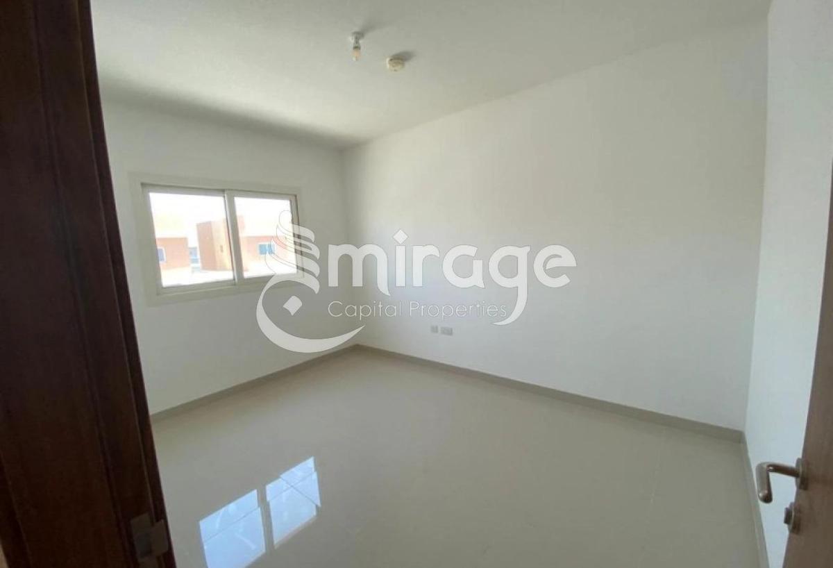 Vacant 3BR TH | Ready To Move | Prime Location-6-6