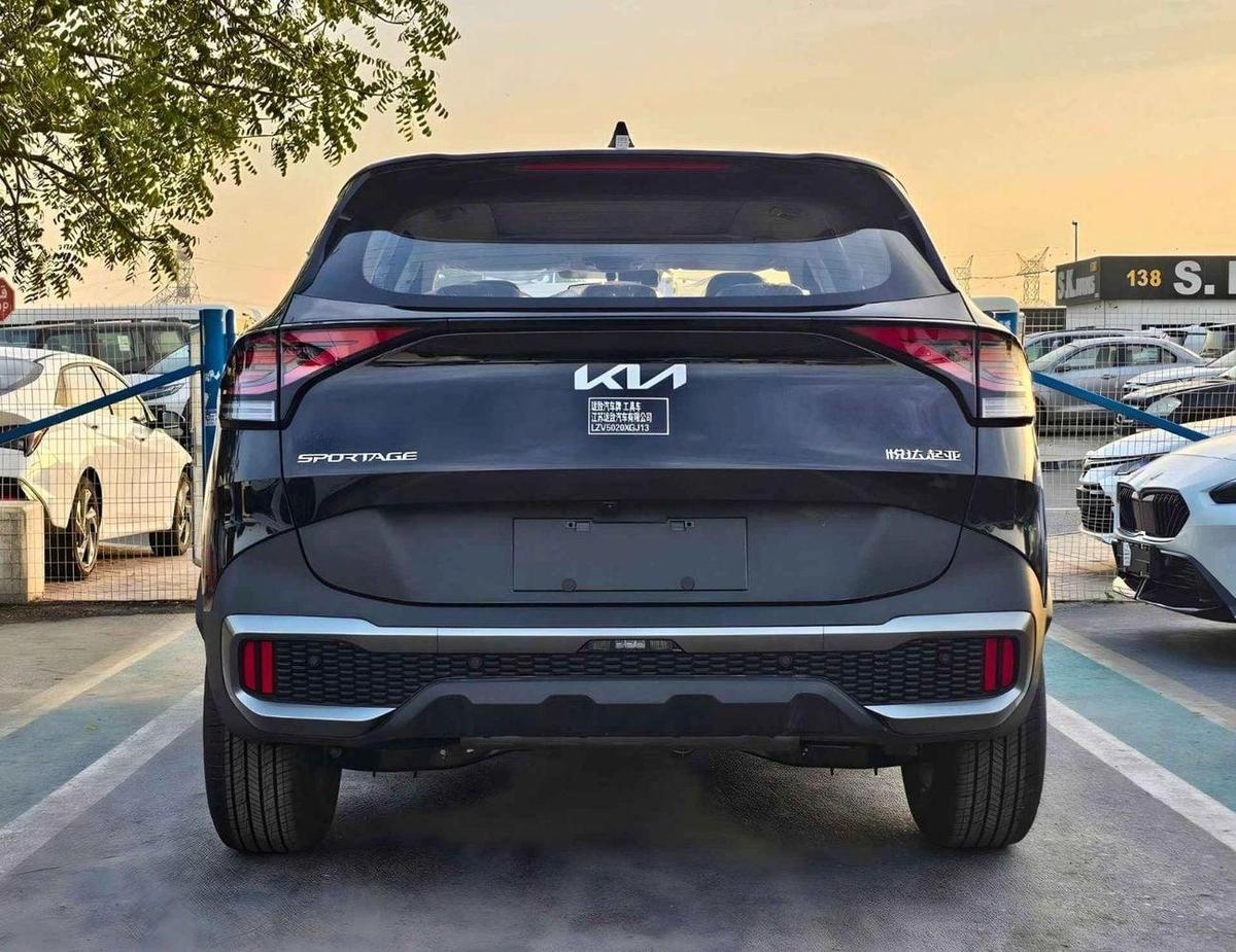 Kia Sportage PREMIUM SMART VERSION / 1.5L V4 PETROL / 360 CAMERA / PANORAMIC ROOF (CODE # KSRP)-3-3