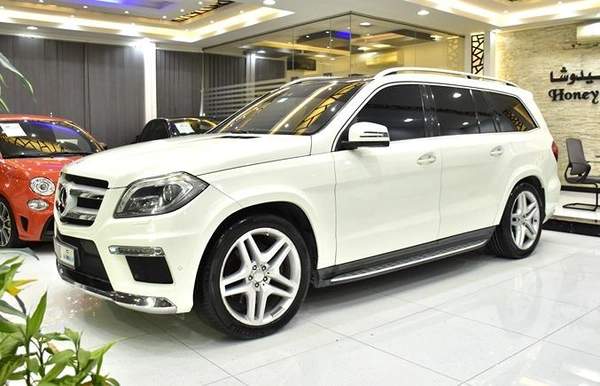 Mercedes Benz GL500 4Matic ( 2013 Model ) in White Color GCC Specs