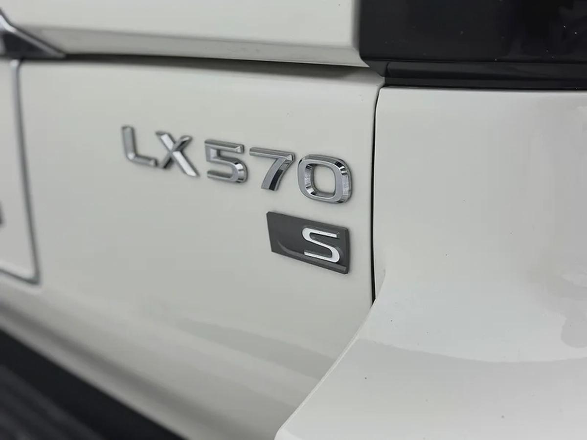 Lexus LX570 Super Sport-14-14