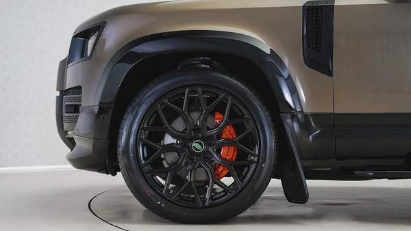 UAEs Very Best Example | 2 Years Free Servicing | AED 3,980 Per Month | P400 First Edition 7 Seater