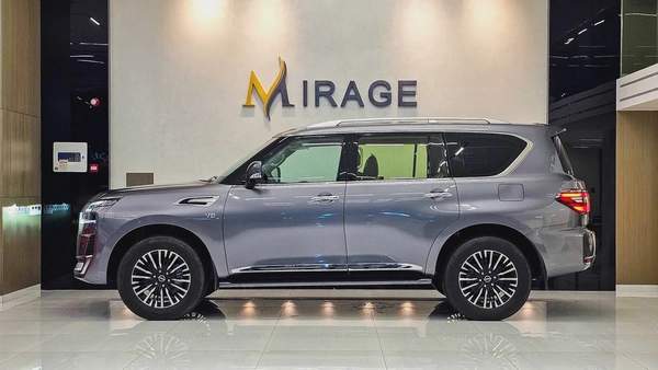 NISSAN - PATROL - LE PLATINUM - V 8 - 2024 MODEL - GCC SPECS - 18000KM - GREY COLOR