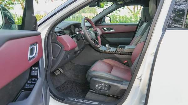 RANGE ROVER VELAR P250 AUTOBIOGRAPHY 2026!! FIVE YEARS WARRANTY!! THREE YEARS SERVICE CONTRACT