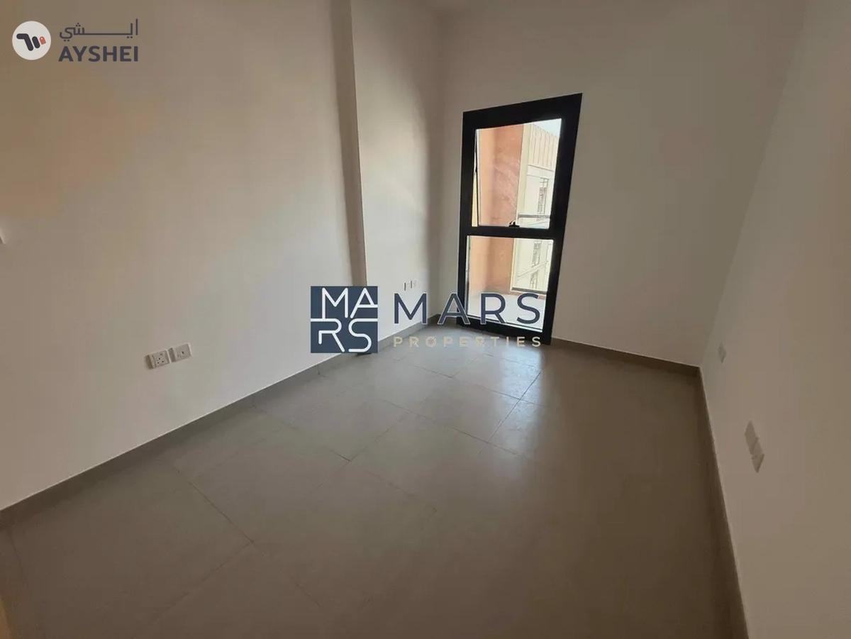 Spacious | Balcony | Community View | Vaccant-7-7