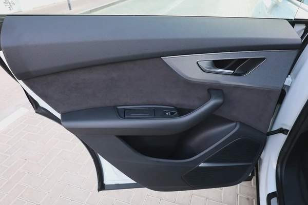 Audi Q8 (55 TFSI Quattro)-2020-72000KM-GCC SPECS