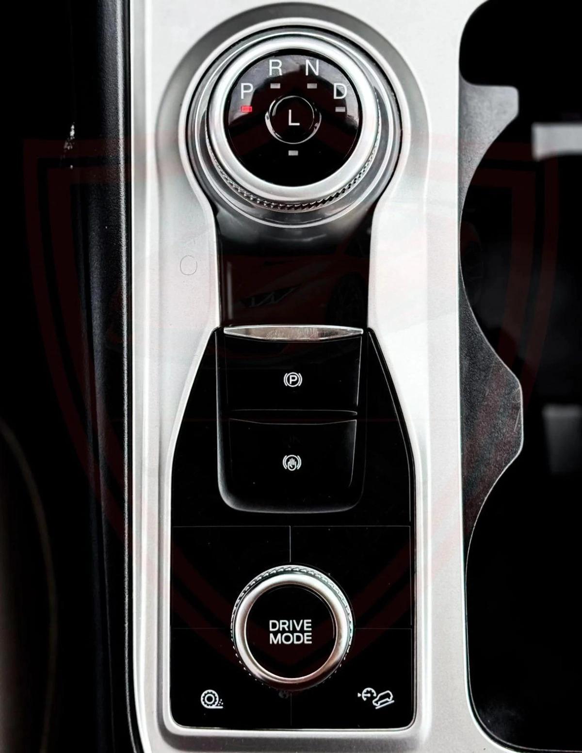 Used Ford Explorer 2023-8-8