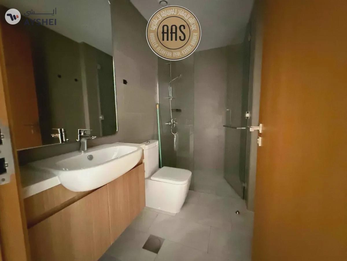 Single Row 4BR Townhouse Villa Available For Rent in Villanova-2-2