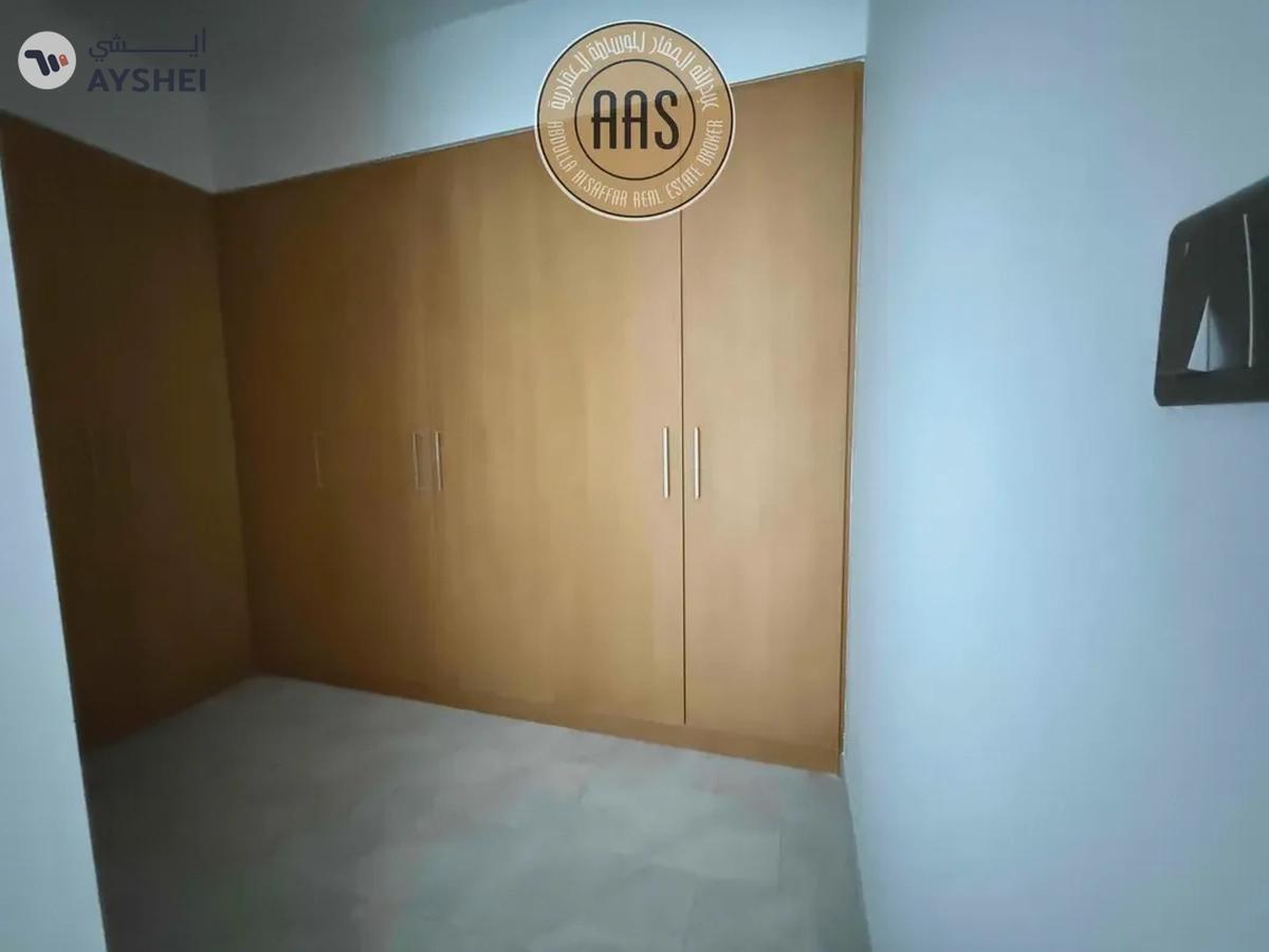 Single Row 4BR Townhouse Villa Available For Rent in Villanova-6-6