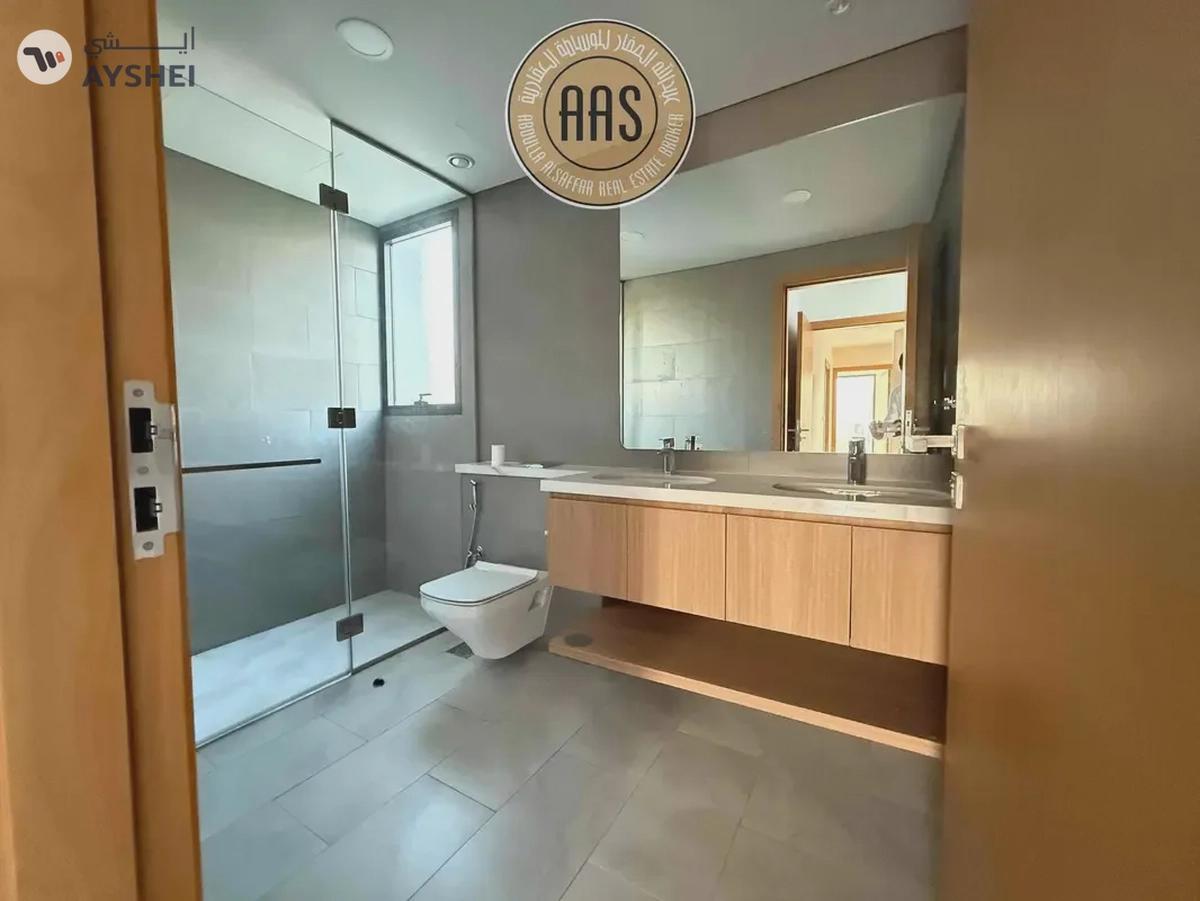 Single Row 4BR Townhouse Villa Available For Rent in Villanova-7-7