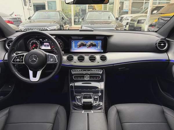 Mercedes-Benz E-Class E 300 2019 - Korean Specsمرسيدس اي ٣٠٠ موديل ٢٠١٩ وارد كوريا