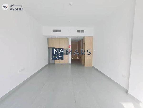 Balcony Studio | Apartment | Open Wide View | Corner Unit