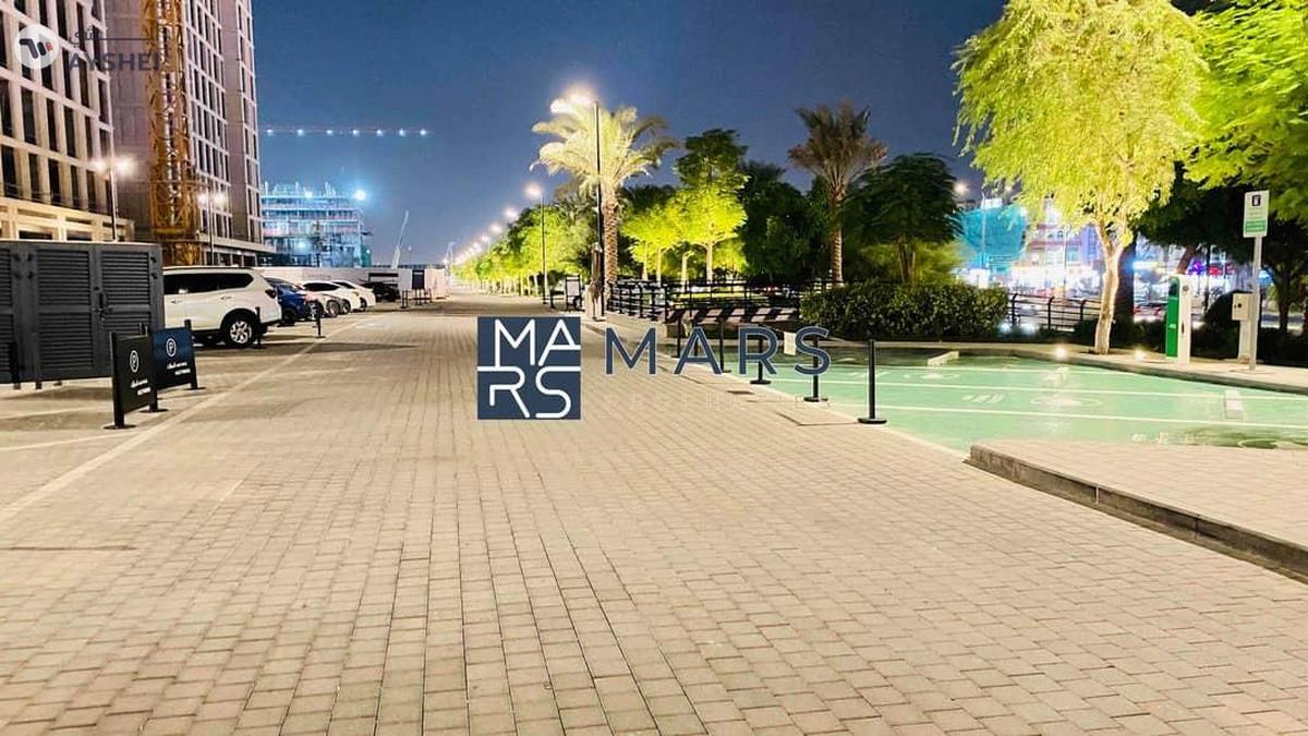 Balcony Studio | Apartment | Open Wide View | Corner Unit-3-3