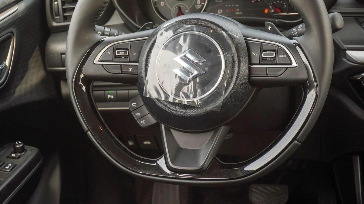 Suzuki Swift Brand New Suzuki Swift 2026 1.2L FWD Petrol |White/Black |N-SWI12- P-26 |FOR EXPORT-5-5