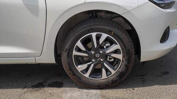 Suzuki Swift Brand New Suzuki Swift 2026 1.2L FWD Petrol |White/Black |N-SWI12- P-26 |FOR EXPORT