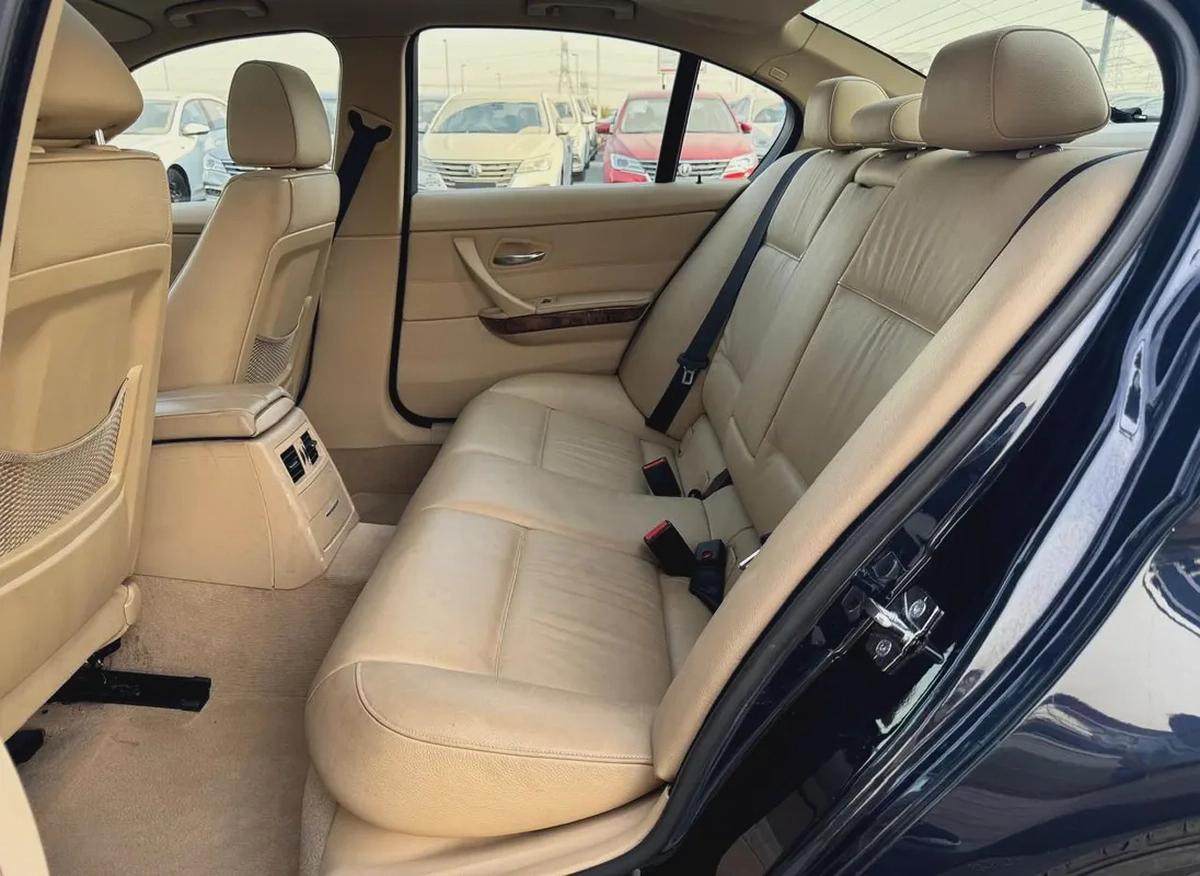 BMW 323i | 2006 | BEIGE INTERIOR | JAPAN IMPORT | CLEAN TITLE |-11-11