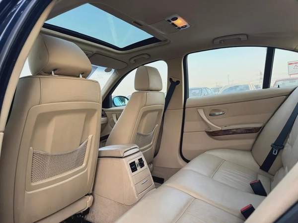 BMW 323i | 2006 | BEIGE INTERIOR | JAPAN IMPORT | CLEAN TITLE |