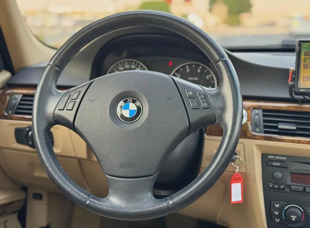 BMW 323i | 2006 | BEIGE INTERIOR | JAPAN IMPORT | CLEAN TITLE |-18-18
