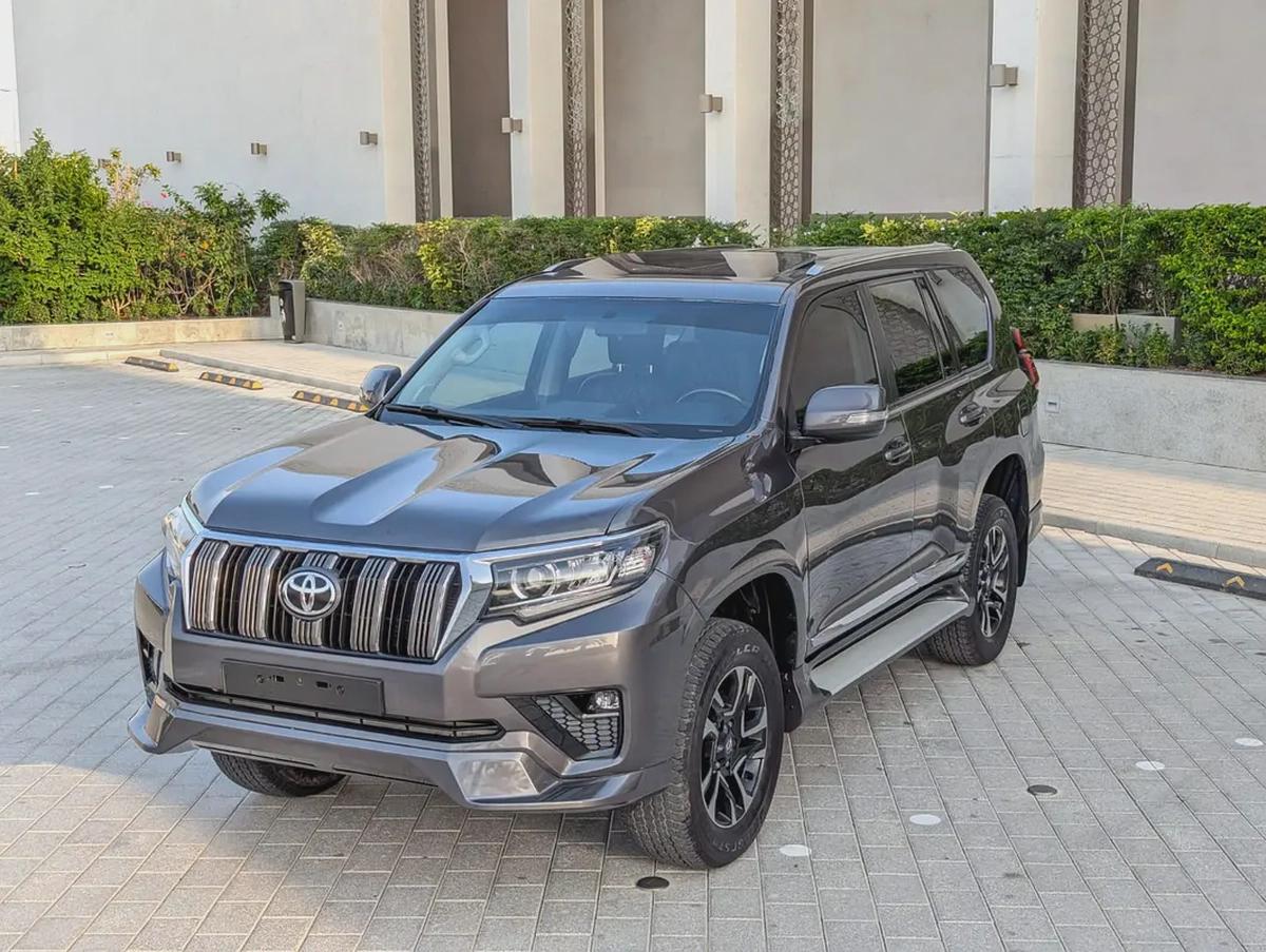 TOYOTA PRADO 2010 FACELIFTED 2023 WITH INTERIOR AND EXTERIOR GCC FULL OPTION IN EXCELLENT CONDITION-1-1