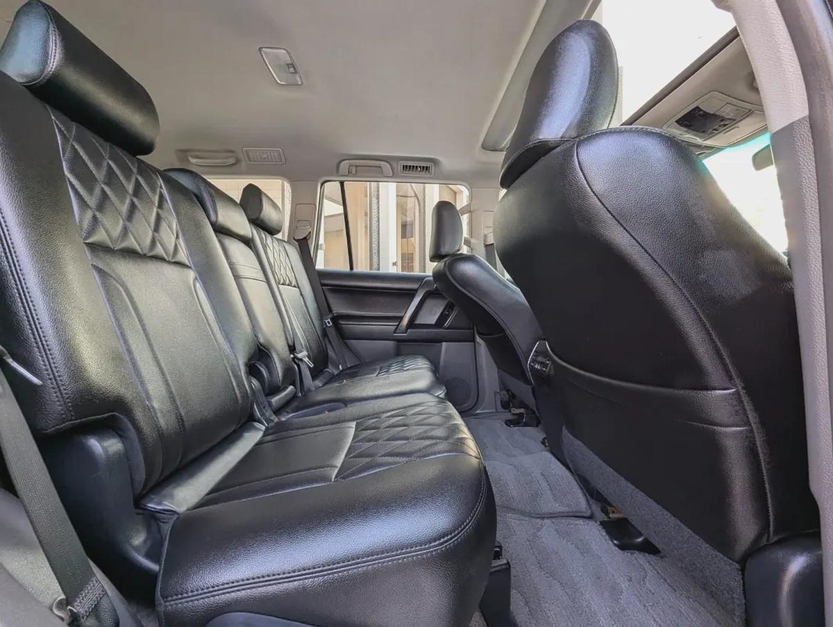 TOYOTA PRADO 2010 FACELIFTED 2023 WITH INTERIOR AND EXTERIOR GCC FULL OPTION IN EXCELLENT CONDITION-3-3