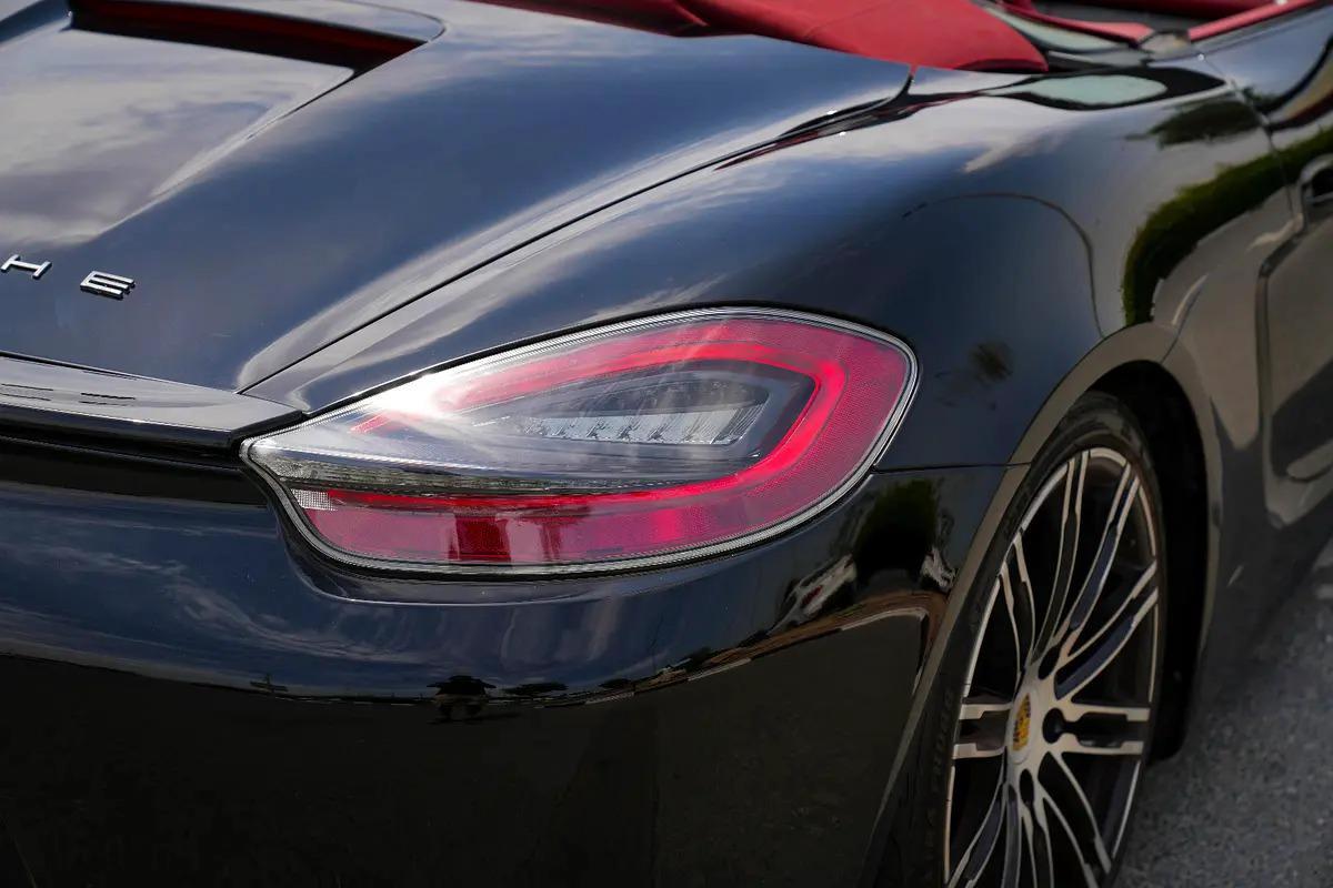 2015 Porsche Boxster GTS - GCC Specs-13-13