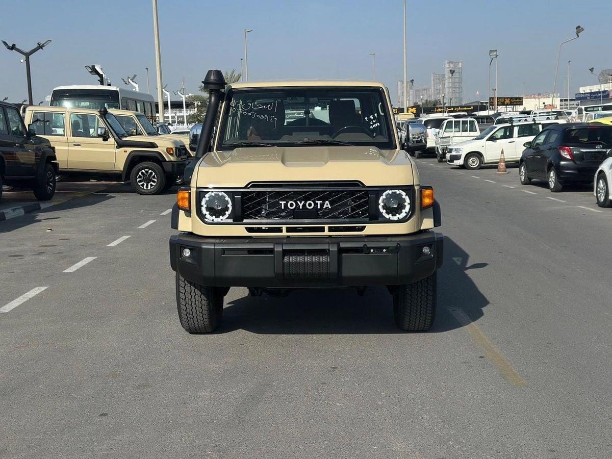 Toyota Land Cruiser Pick Up-0-0
