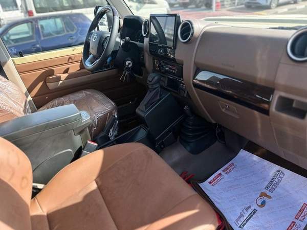 Toyota Land Cruiser Pick Up