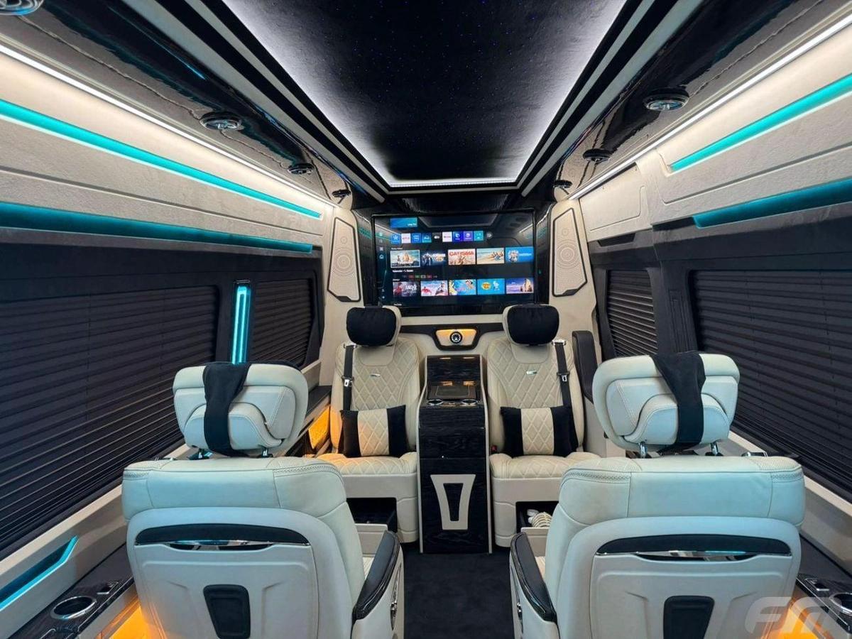 Mercedes-Benz Sprinter 519 VIP BUSINESS VAN - FULL LUXURY OPTION | BRAND NEW | EUROPEAN | 2025-7-7