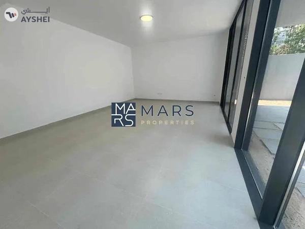 The Cozy & Modern Living Style Brand New 5 Bedroom villa in Masaar