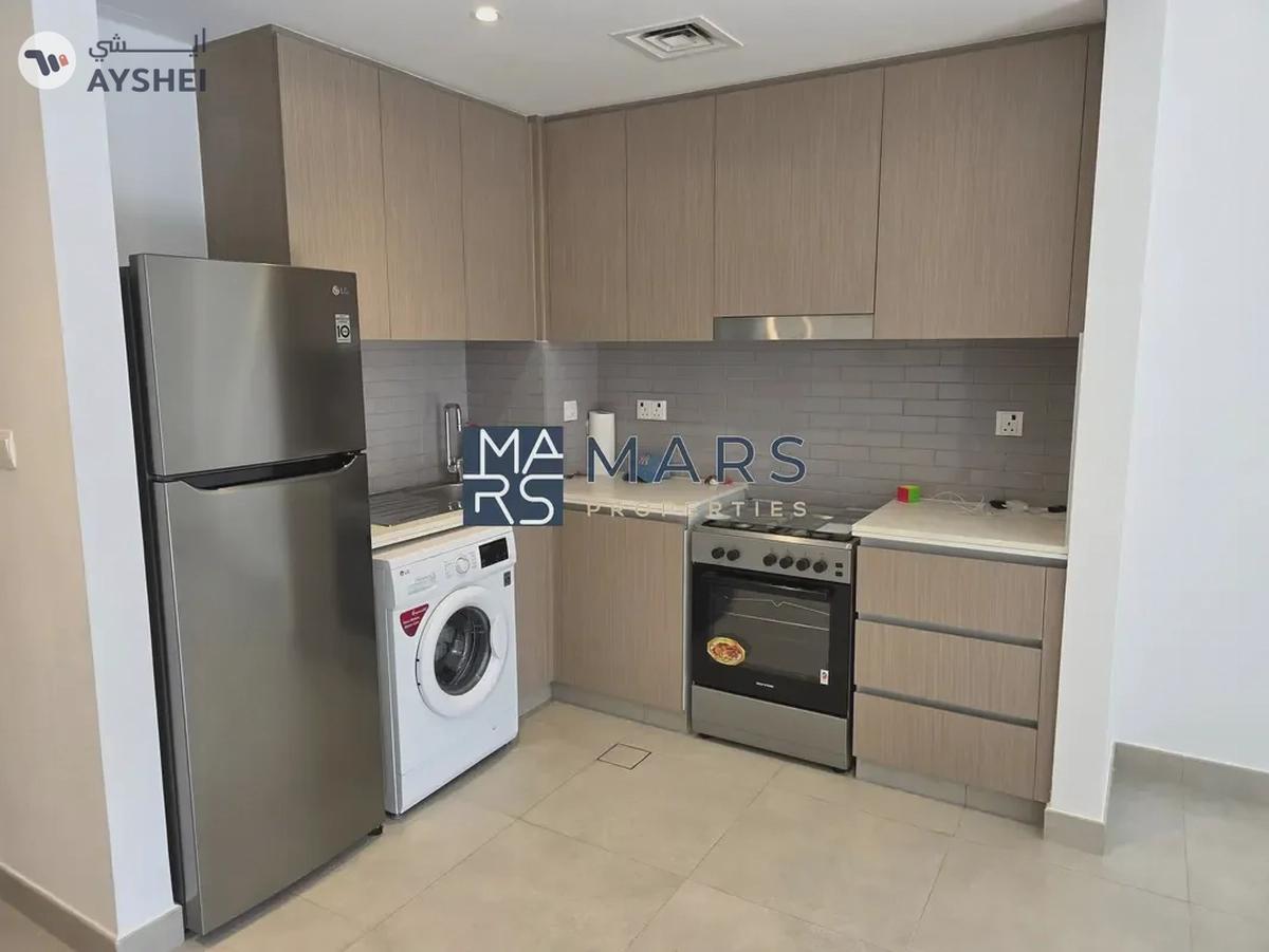 ๐ Sea Breeze Living | 1BR with Pool View!-2-2