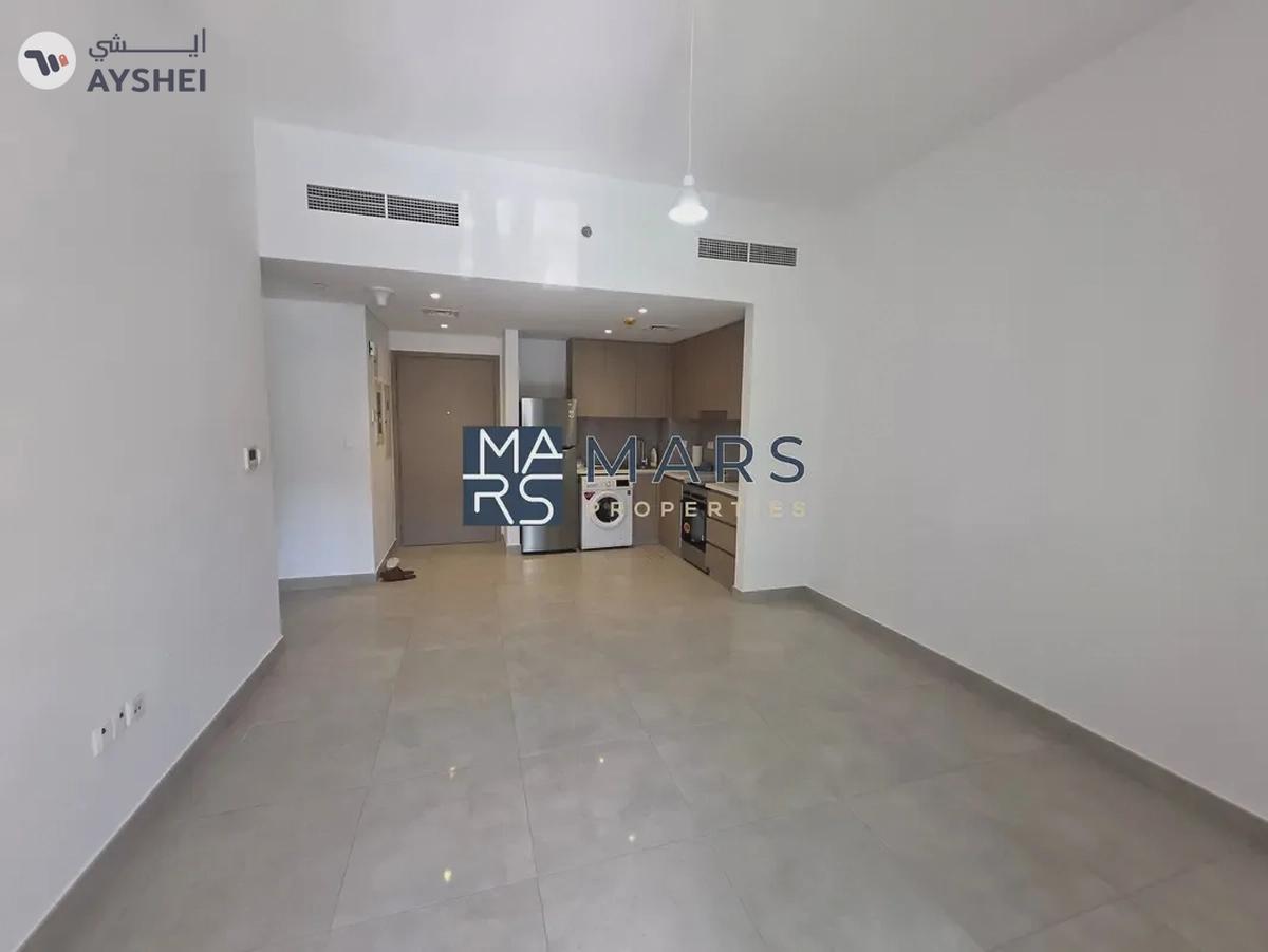 ๐ Sea Breeze Living | 1BR with Pool View!-4-4