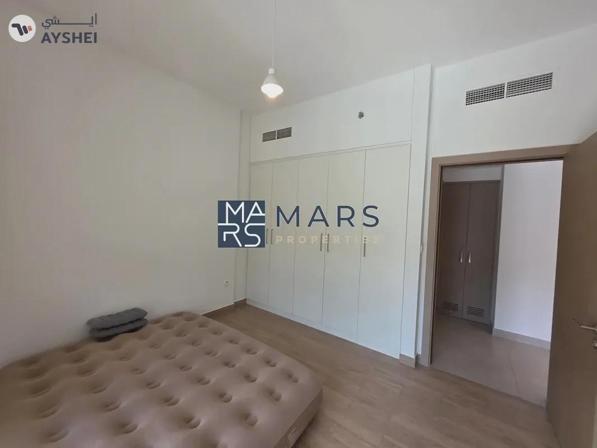 ๐ Sea Breeze Living | 1BR with Pool View!-8-8