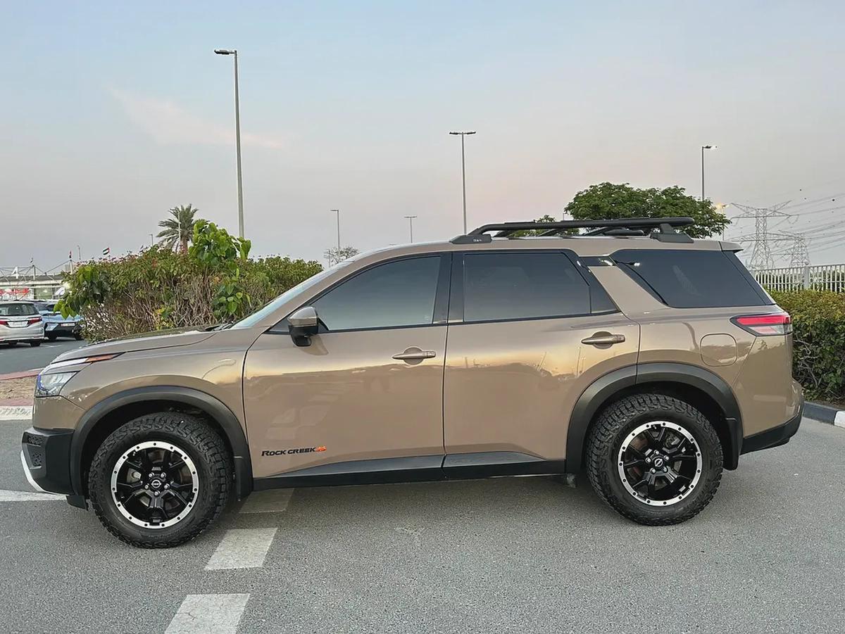 2024 Nissan Pathfinder - American Specs - Brand New-4-4