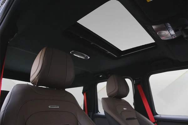 2025 MERCEDES BENZ G63 AMG - FULLY LOADED - BRAND NEW