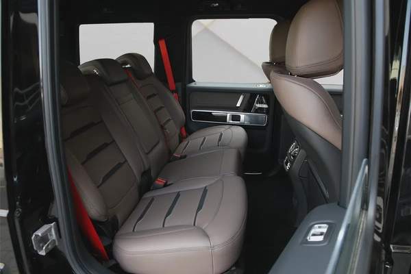 2025 MERCEDES BENZ G63 AMG - FULLY LOADED - BRAND NEW